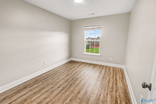 207 Shadow Court SW, Huntsville, AL 35824
