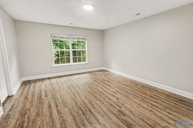207 Shadow Court SW, Huntsville, AL 35824