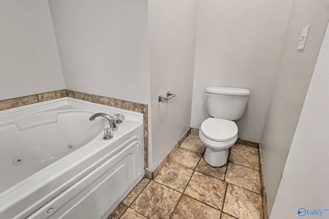 207 Shadow Court SW, Huntsville, AL 35824