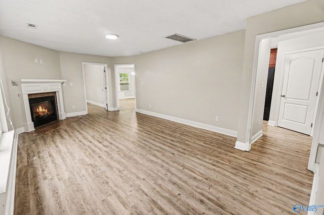 207 Shadow Court SW, Huntsville, AL 35824
