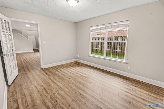 207 Shadow Court SW, Huntsville, AL 35824