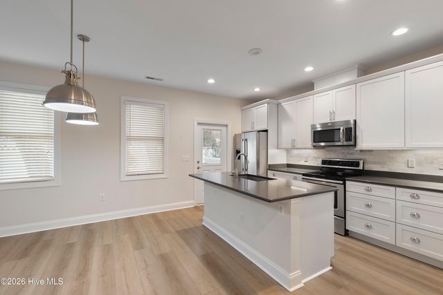 316 Marina View Drive, Southport, NC 28461