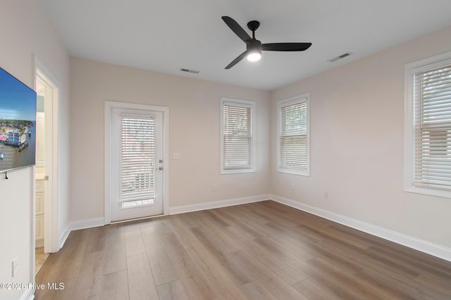 316 Marina View Drive, Southport, NC 28461