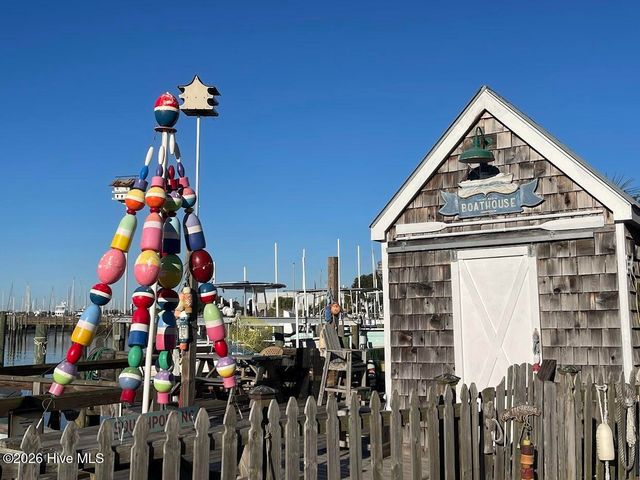 316 Marina View Drive, Southport, NC 28461