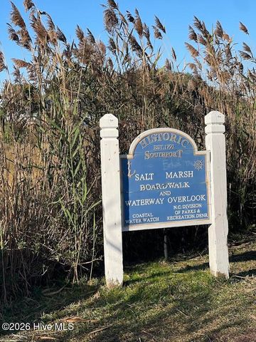 316 Marina View Drive, Southport, NC 28461