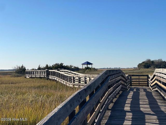 316 Marina View Drive, Southport, NC 28461