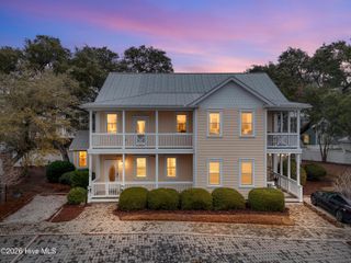 316 Marina View Drive, Southport, NC 28461