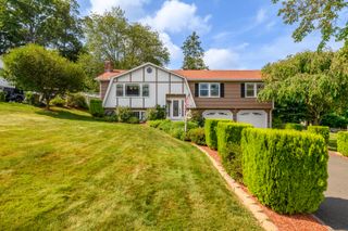 38 Pine Street, Trumbull, CT 06611