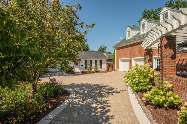 224 3rd Ave, S, Franklin, TN 37064