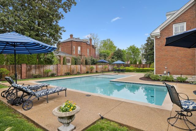 224 3rd Ave, S, Franklin, TN 37064
