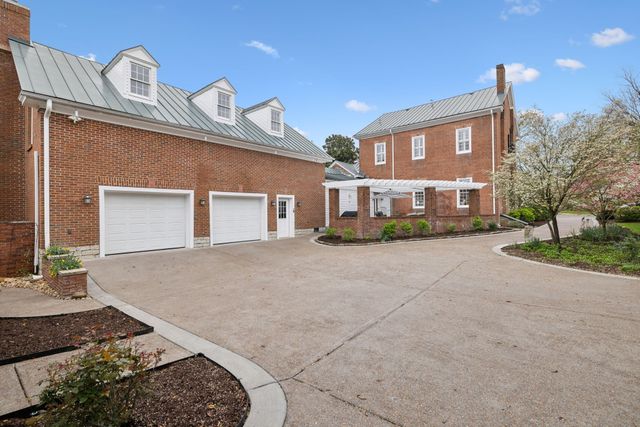 224 3rd Ave, S, Franklin, TN 37064