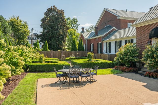 224 3rd Ave, S, Franklin, TN 37064