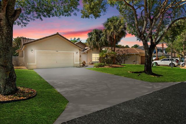 4740 NW 75th Street NW, Coconut Creek, FL 33073