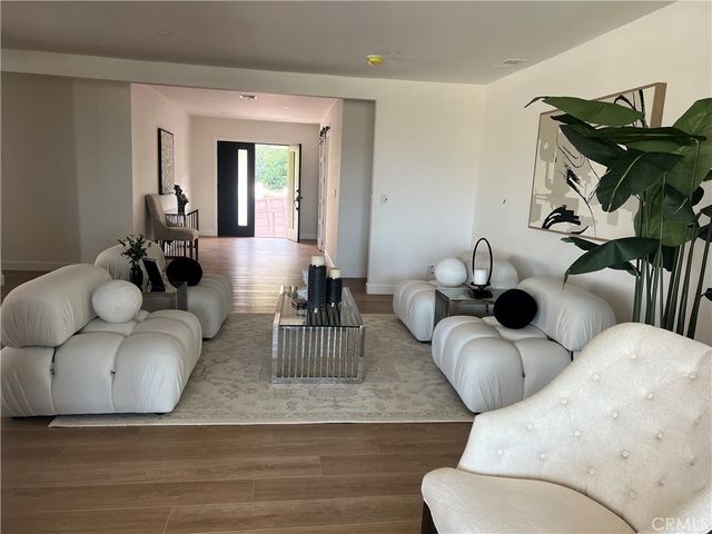 4119 Don Jose, Los Angeles, CA 90008