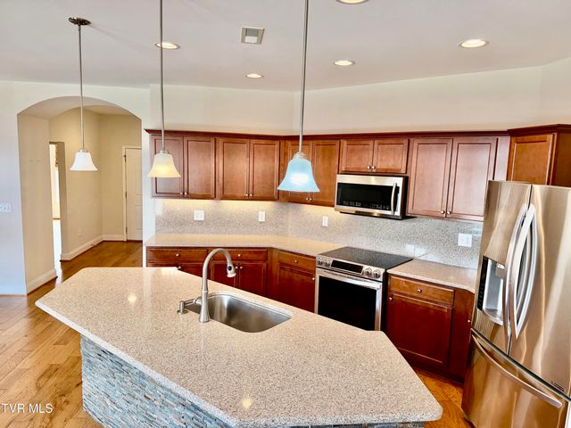 1450 Hatterdale Farm Road 1450, Blountville, TN 37617