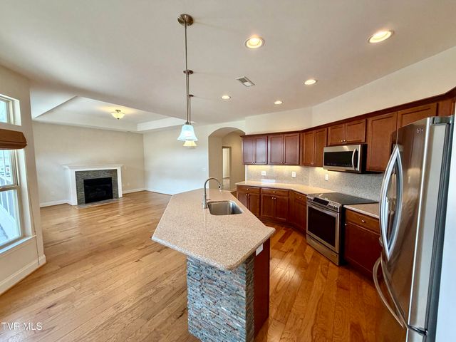 1450 Hatterdale Farm Road 1450, Blountville, TN 37617