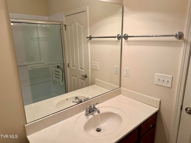 1450 Hatterdale Farm Road 1450, Blountville, TN 37617