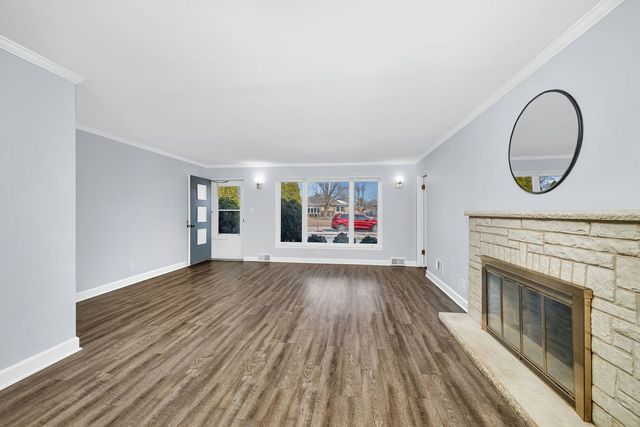 1616 Mayfield Avenue, Joliet, IL 60435