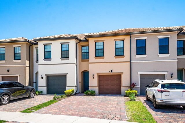 4824 Chantilly Road, Lake Worth, FL 33467