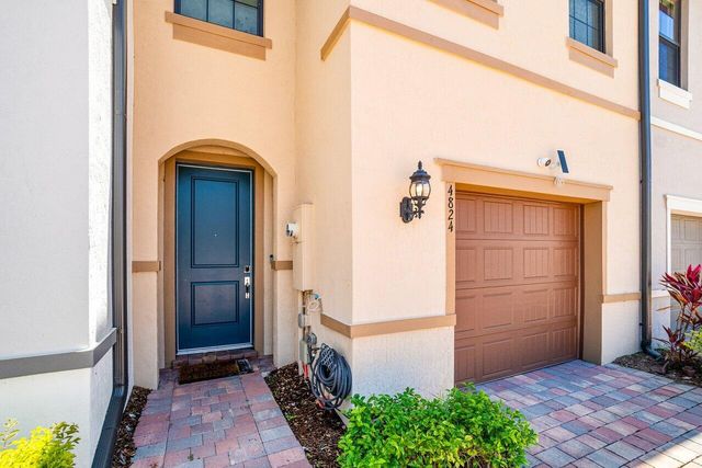 4824 Chantilly Road, Lake Worth, FL 33467