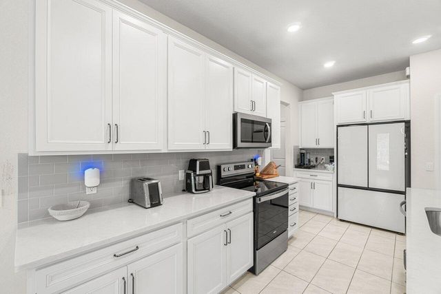 4824 Chantilly Road, Lake Worth, FL 33467