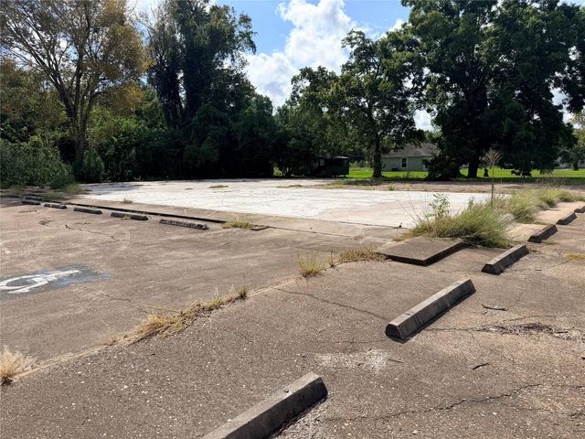 612 Highway 90 East, Liberty, TX 77575