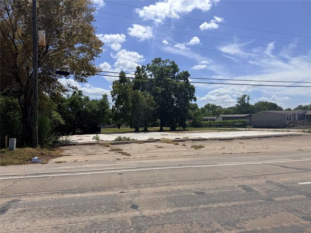612 Highway 90 East, Liberty, TX 77575