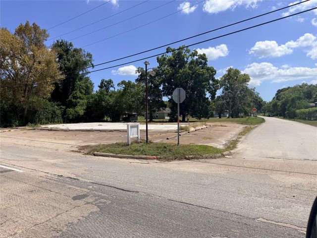 612 Highway 90 East, Liberty, TX 77575