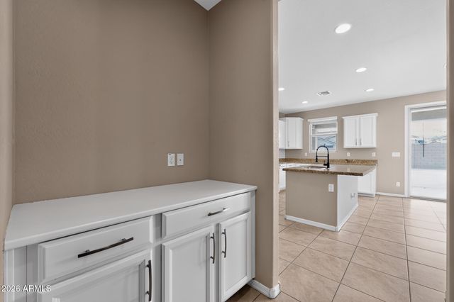 1627 W DESERT SPRING Way, San Tan Valley, AZ 85144