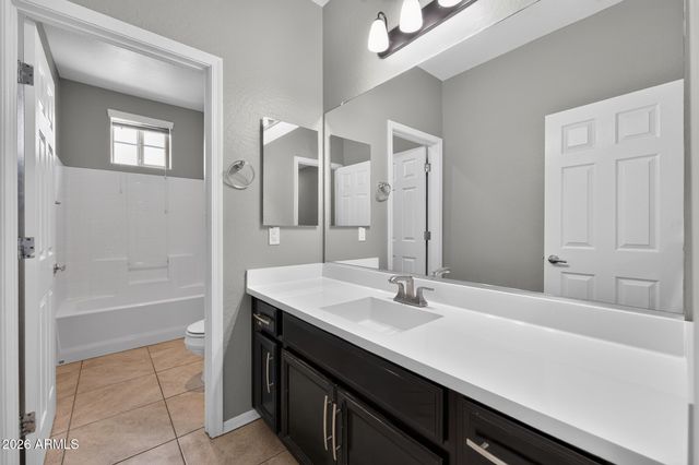 1627 W DESERT SPRING Way, San Tan Valley, AZ 85144