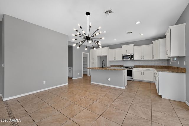 1627 W DESERT SPRING Way, San Tan Valley, AZ 85144
