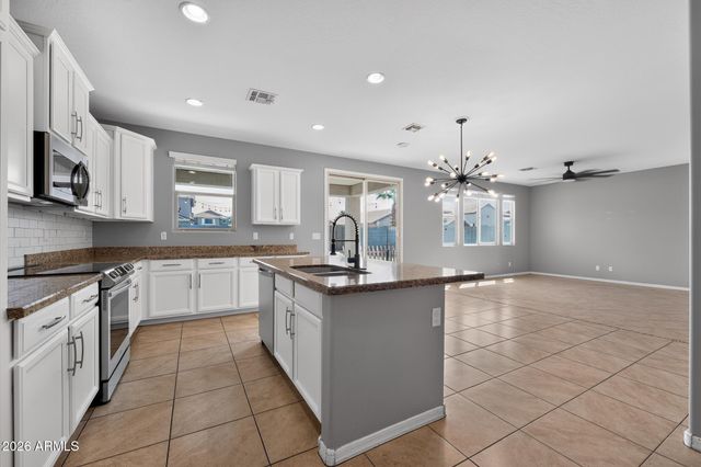 1627 W DESERT SPRING Way, San Tan Valley, AZ 85144