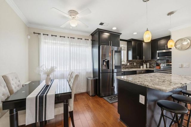 34854 Starling Drive 4, Union City, CA 94587