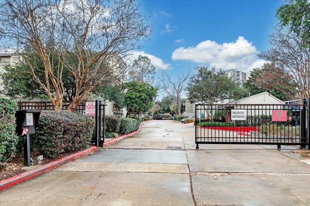 5711 Sugar Hill Drive 119, Houston, TX 77057