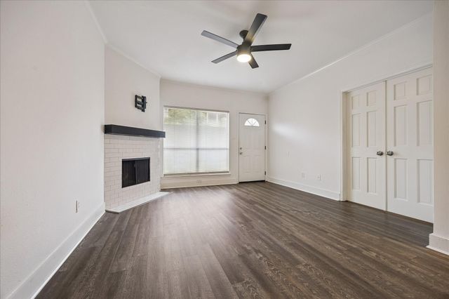 5711 Sugar Hill Drive 119, Houston, TX 77057