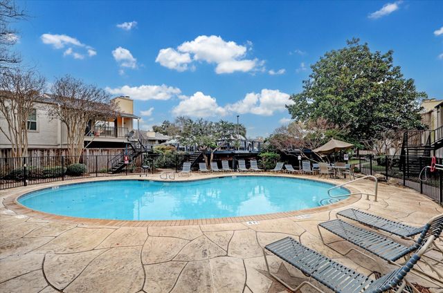 5711 Sugar Hill Drive 119, Houston, TX 77057