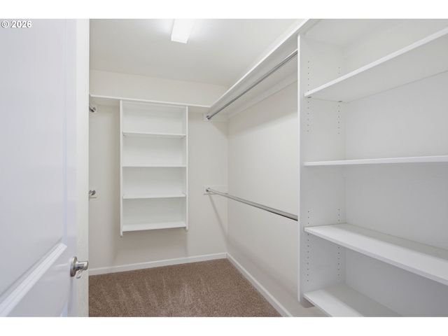 101 Se YORKTOWN Dr, Grants Pass, OR 97527