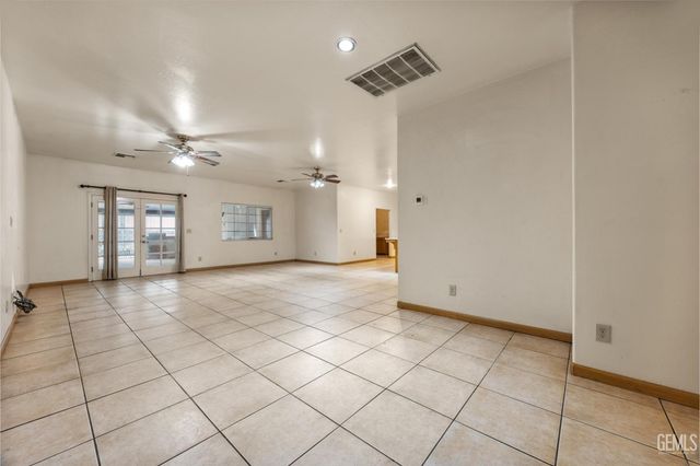 9521 Fritz Street, Bakersfield, CA 93307