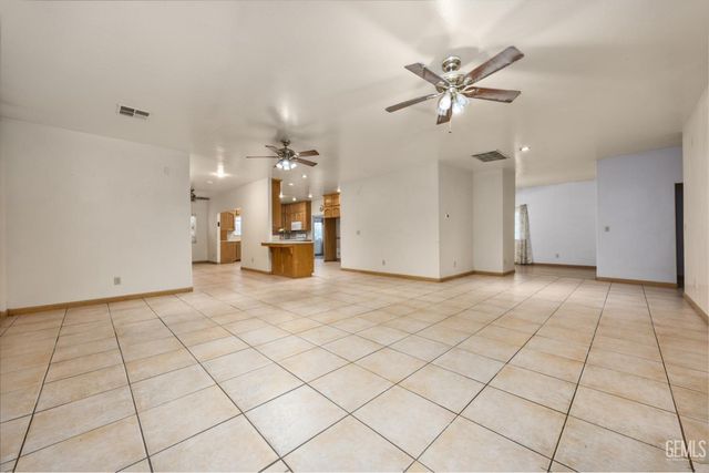 9521 Fritz Street, Bakersfield, CA 93307