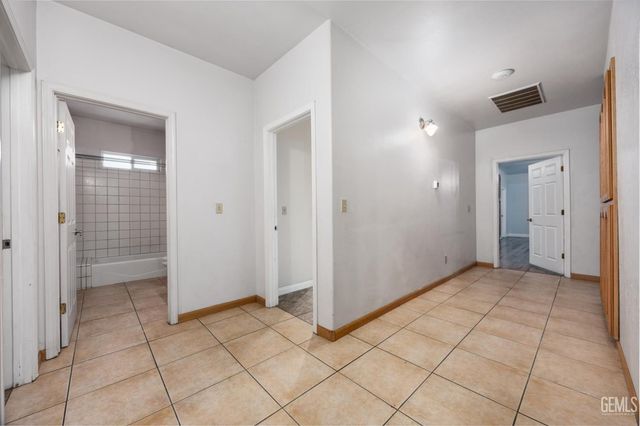 9521 Fritz Street, Bakersfield, CA 93307