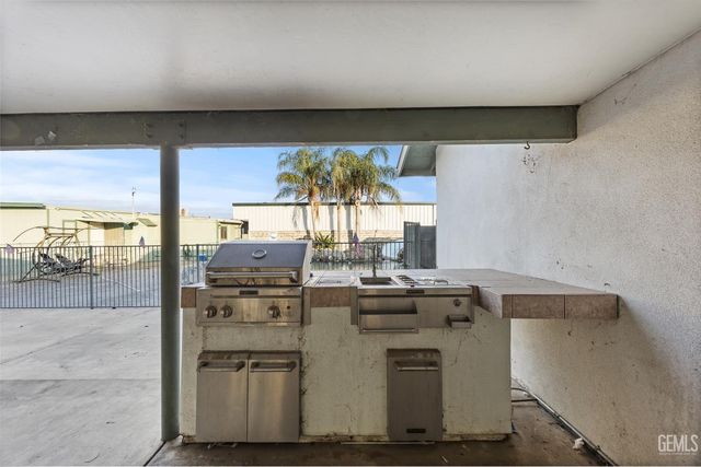 9521 Fritz Street, Bakersfield, CA 93307