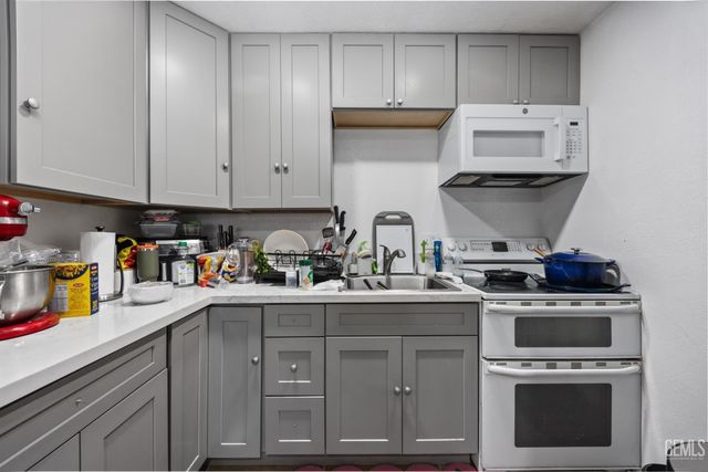 9521 Fritz Street, Bakersfield, CA 93307