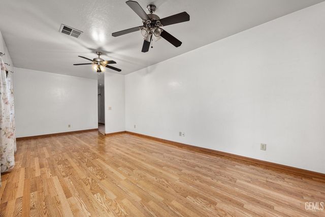 9521 Fritz Street, Bakersfield, CA 93307