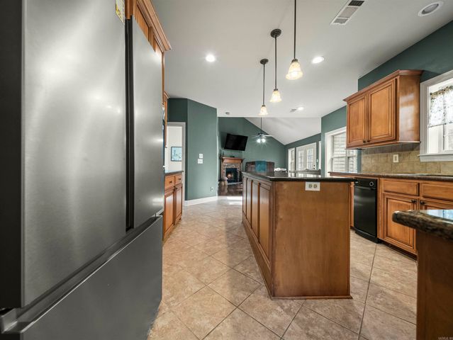 104 Leigh Circle, Hot Springs, AR 71901