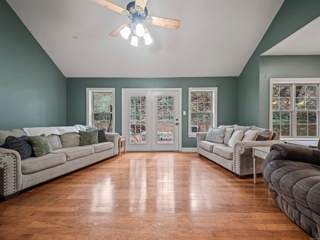 104 Leigh Circle, Hot Springs, AR 71901