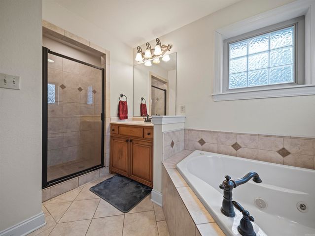 104 Leigh Circle, Hot Springs, AR 71901