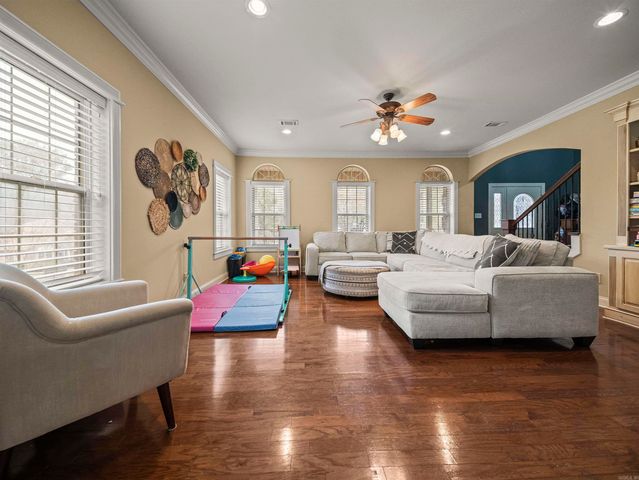 104 Leigh Circle, Hot Springs, AR 71901