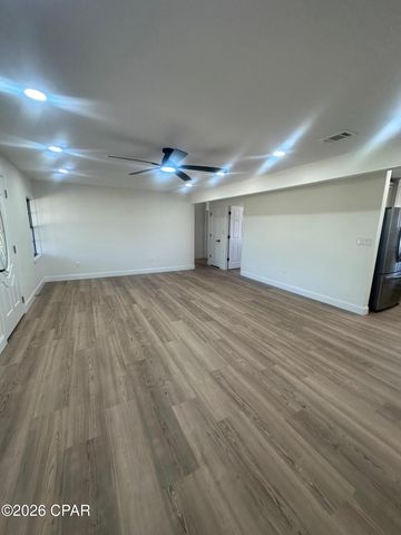 7293 Highway 90, Grand Ridge, FL 32442