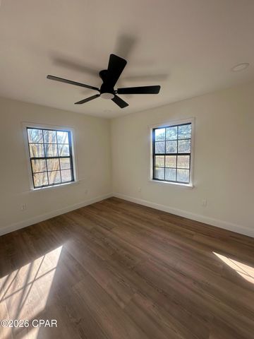 7293 Highway 90, Grand Ridge, FL 32442