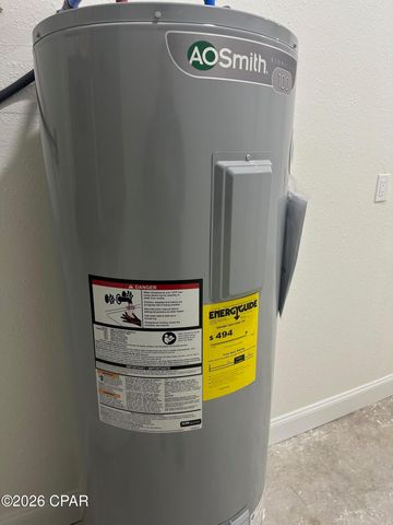 7293 Highway 90, Grand Ridge, FL 32442